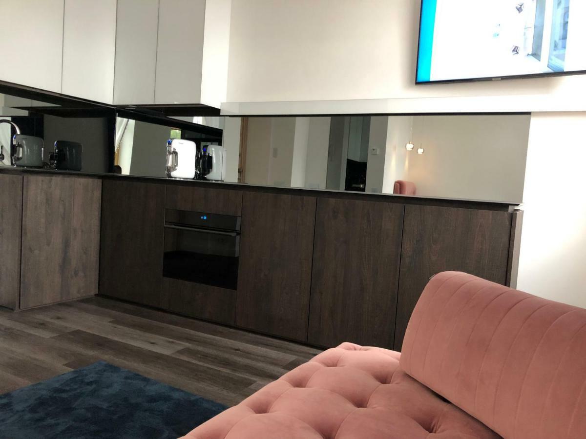 Modern And Luxury Apartment In The Center Of Kaunas Dış mekan fotoğraf